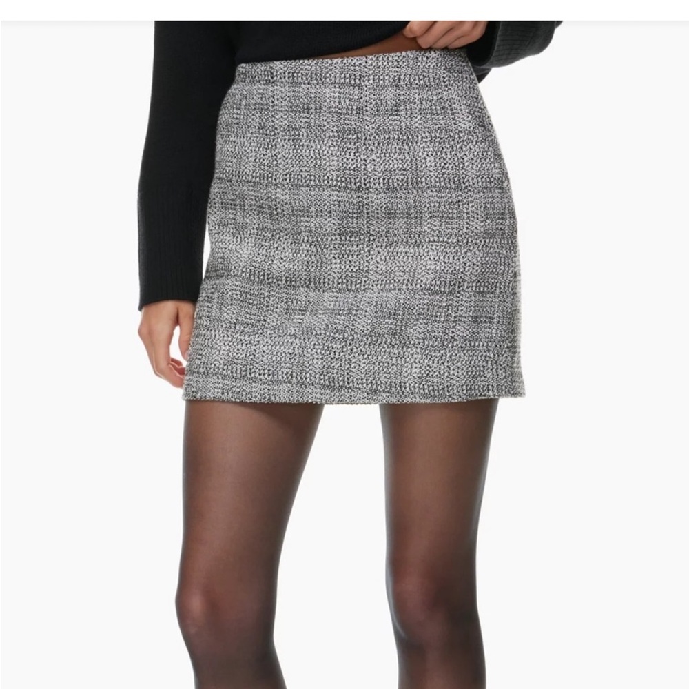Aritzia Babaton Kinsley mini skirt - size 0 - NWT